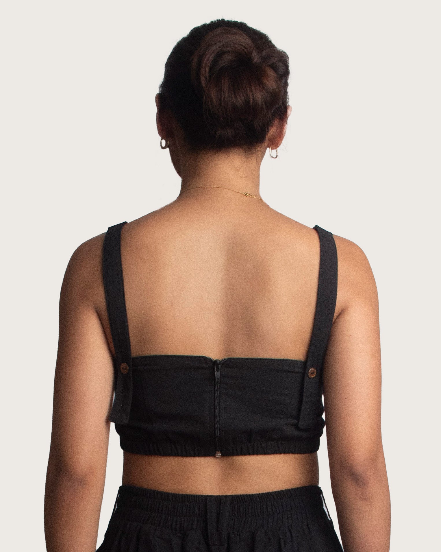 The Isla–Hali Set - Black